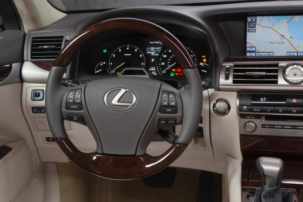 Лексус LS 460 2012