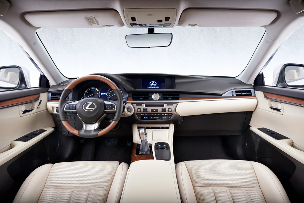 Lexus es 200 2015