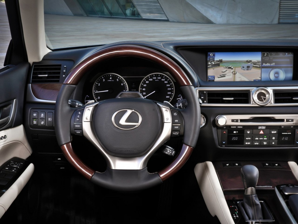 Lexus GS 250 салон 2012