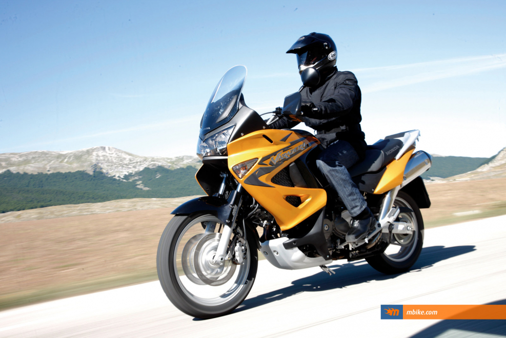 Honda xl1000v