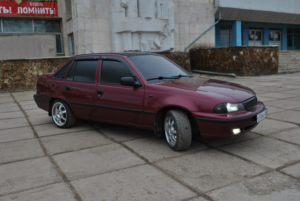 Daewoo Nexia n100 r16
