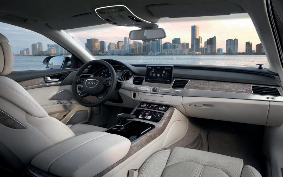 Audi a8l салон