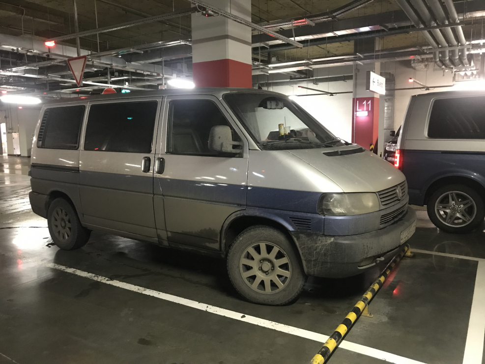 VW Transporter t4 двухцветный