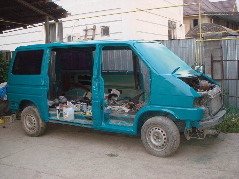 VW Transporter t4 зеленый
