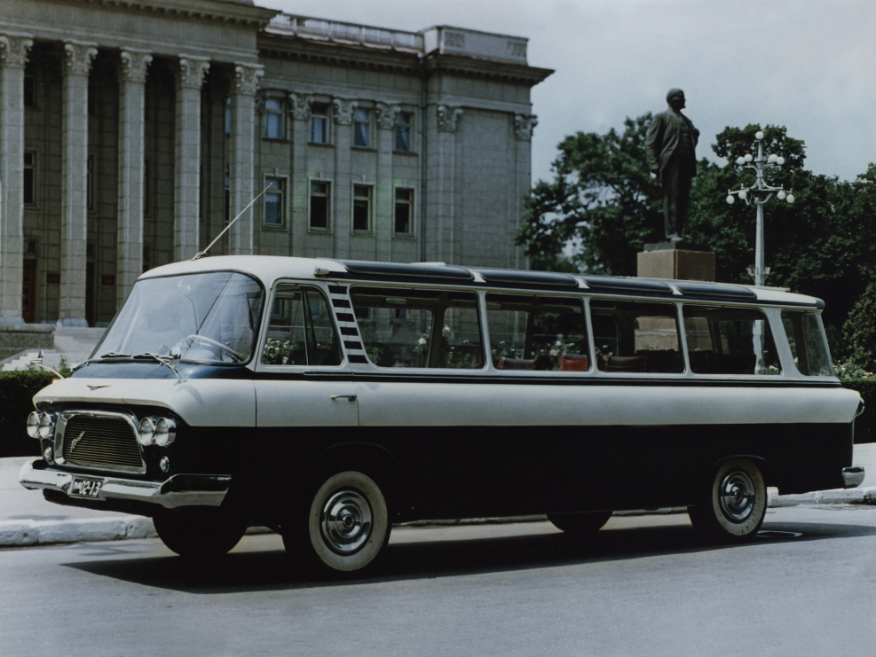 ЗИЛ-3207 Юность