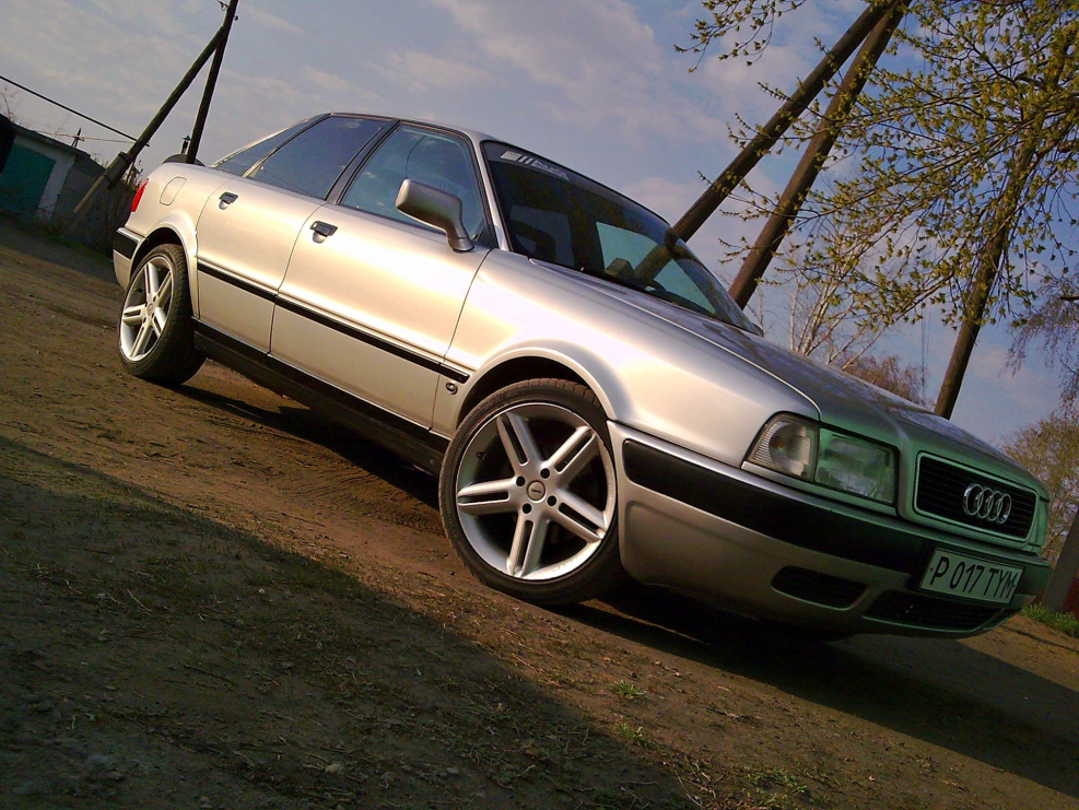 Audi 80 b4 r18