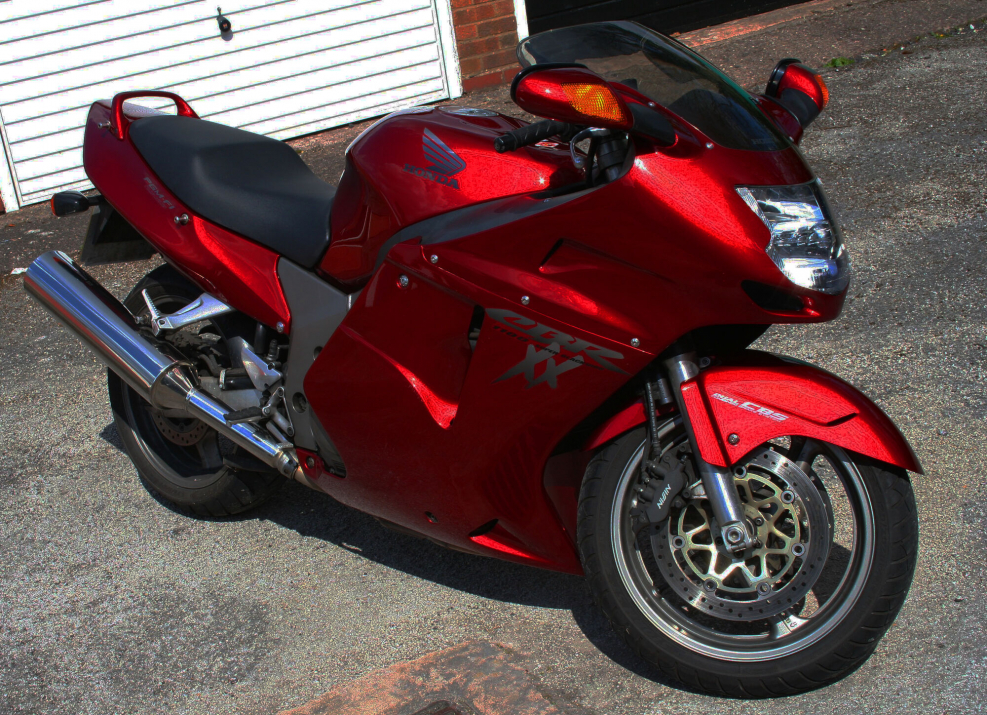 Хонда CBR 1100 Blackbird