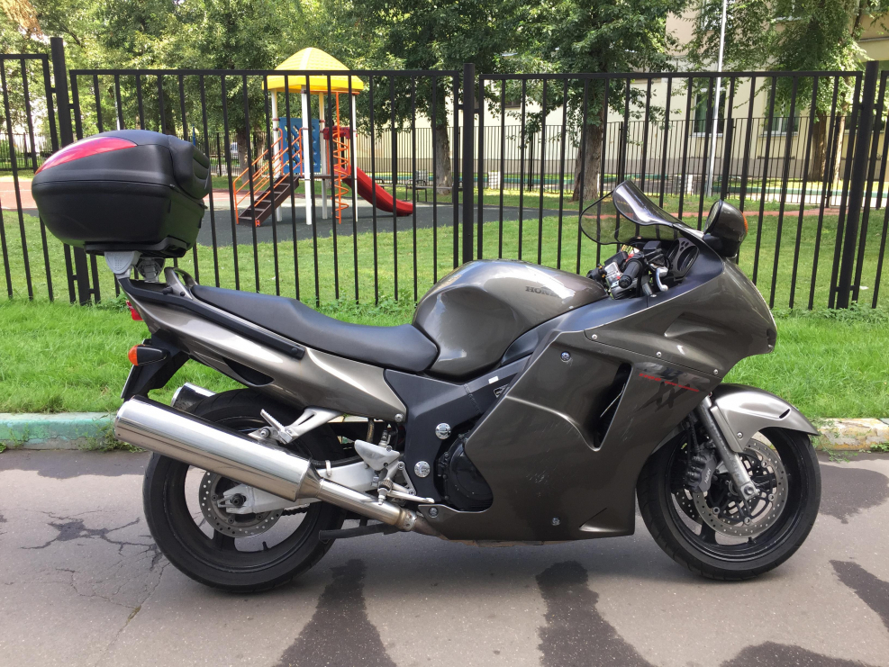 Honda CBR 1100 super Blackbird