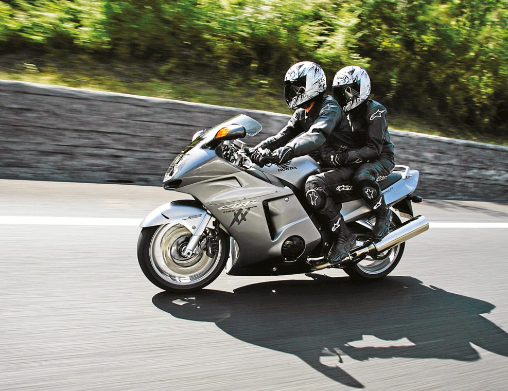 Super Blackbird cbr1100xx 2006г в