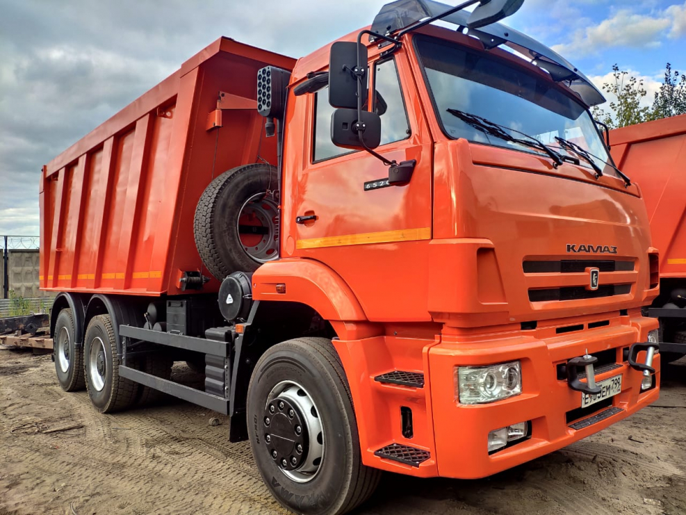КАМАЗ 6520 самосвал