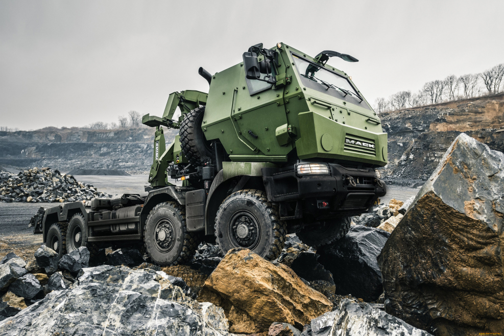 Mack Defence Kerax 8×8