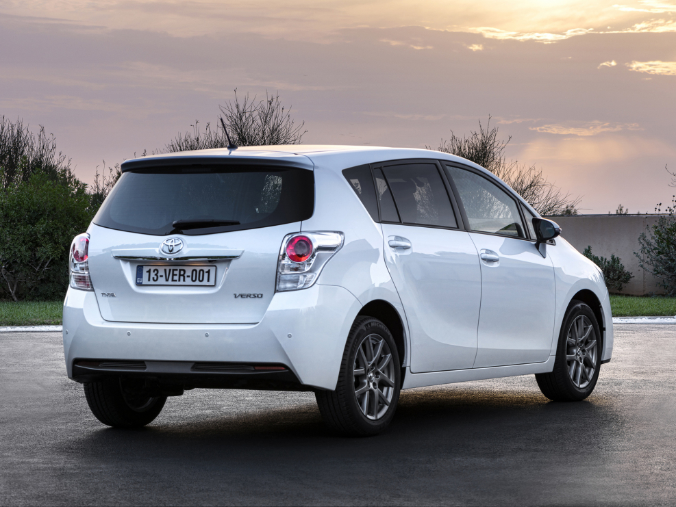 Toyota Verso (2009 до 2012)