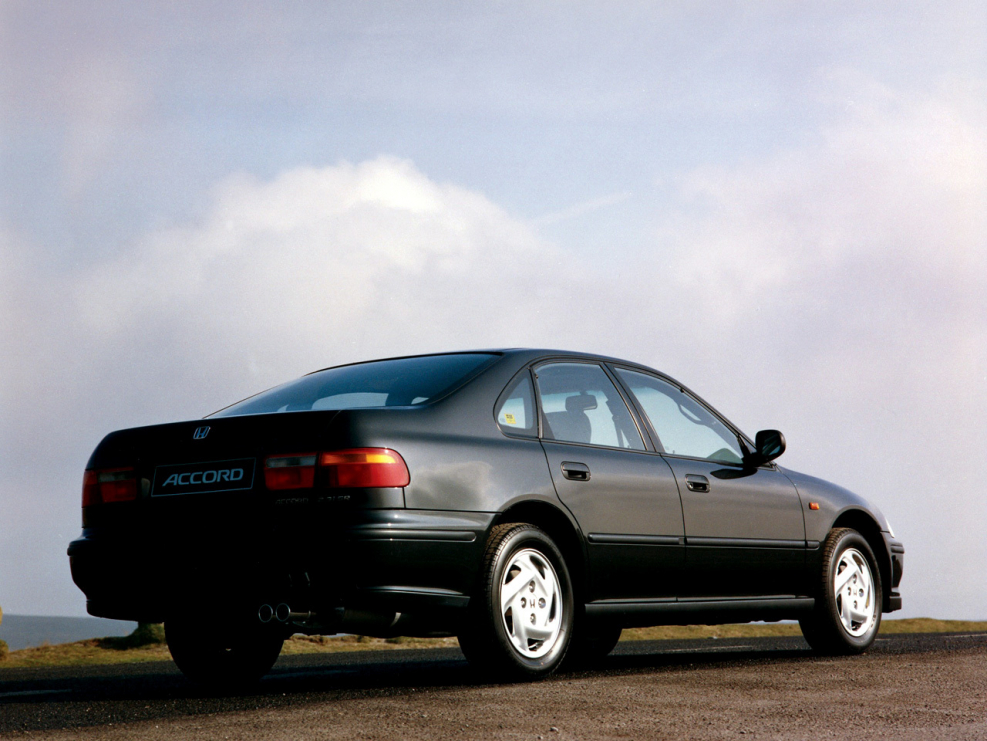 Honda Accord 5 поколения