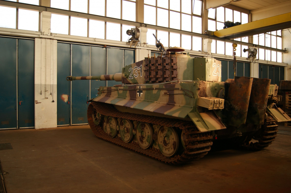 Tiger 1 712
