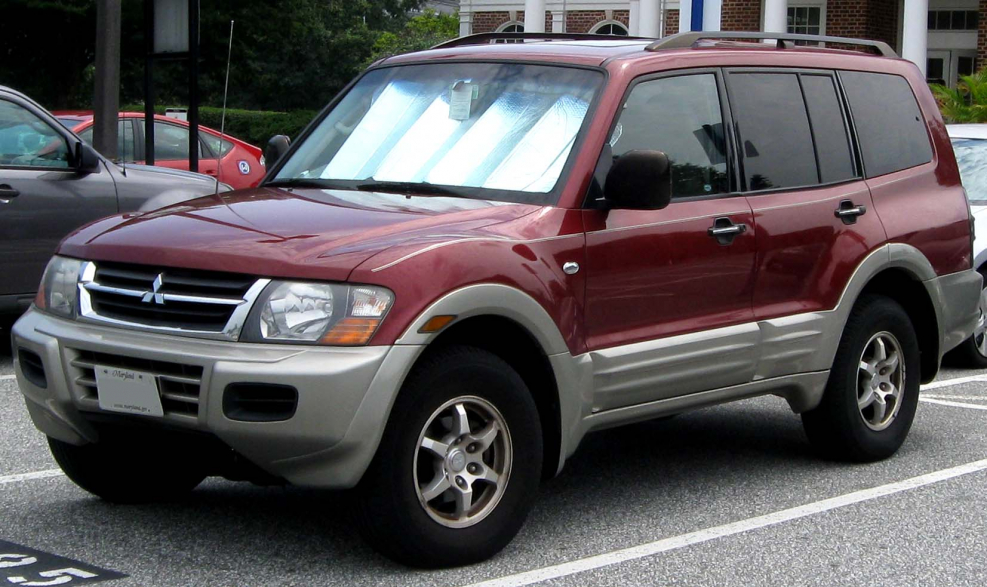 Mitsubishi Pajero III 2002
