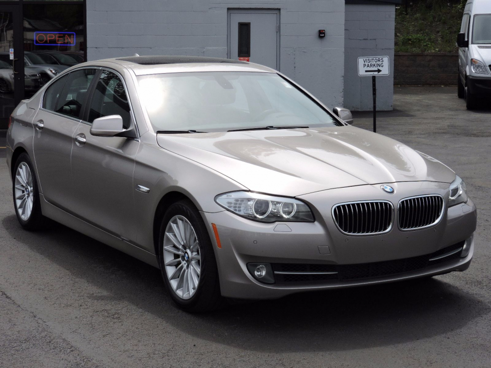 БМВ 535i XDRIVE