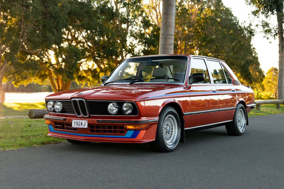 BMW 5 Series Gran Turismo 2010