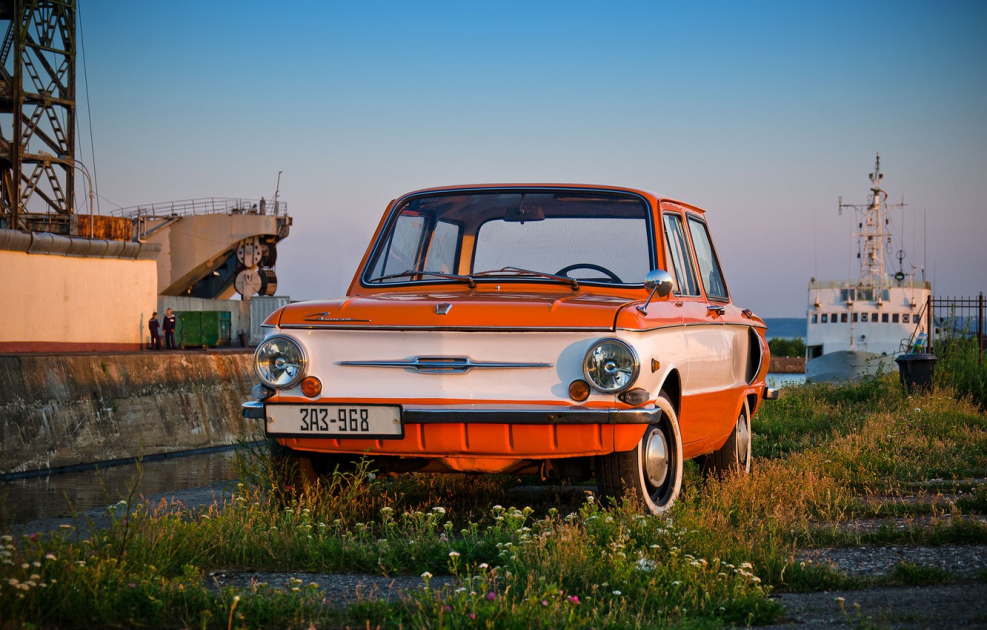 ЗАЗ 968 оранжевый