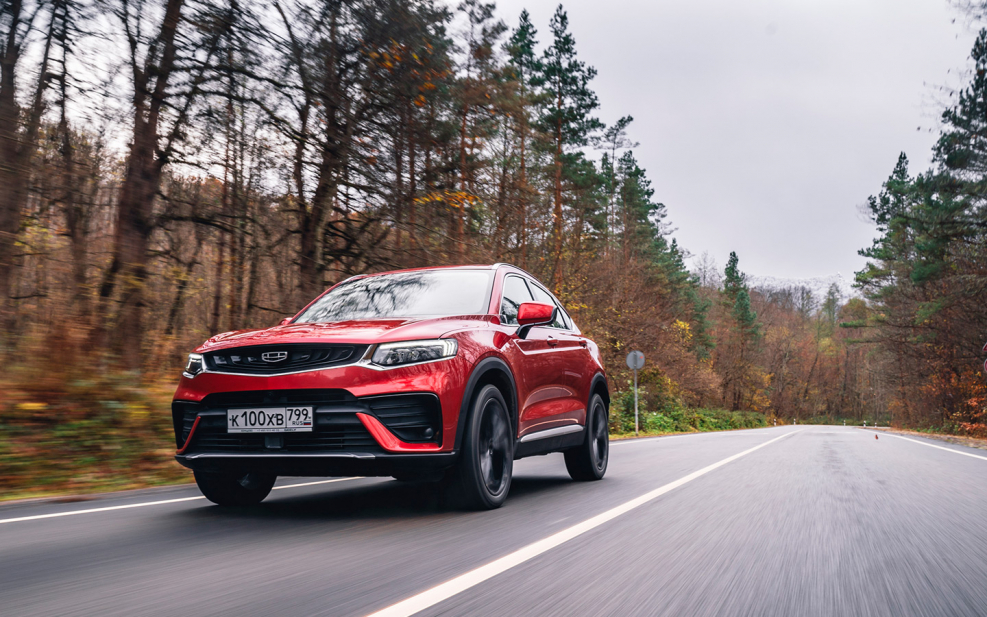 Новый кроссовер Geely Tugella