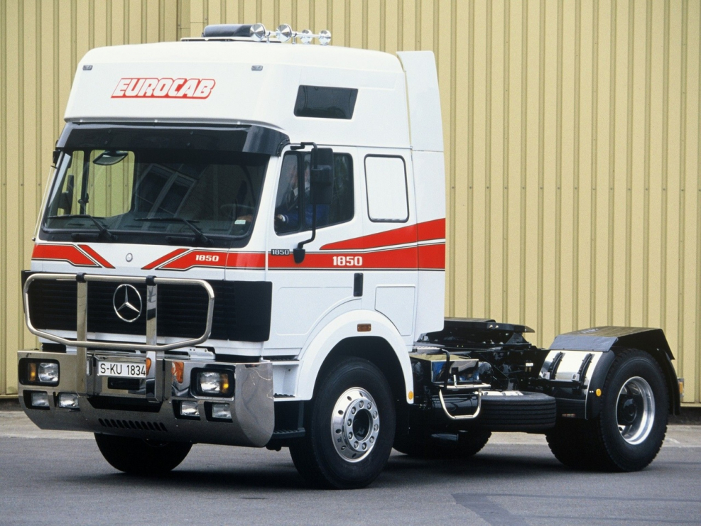 Mercedes Benz 1850