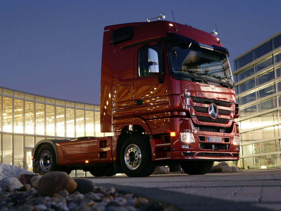 Mercedes-Benz Actros Trucks 2018