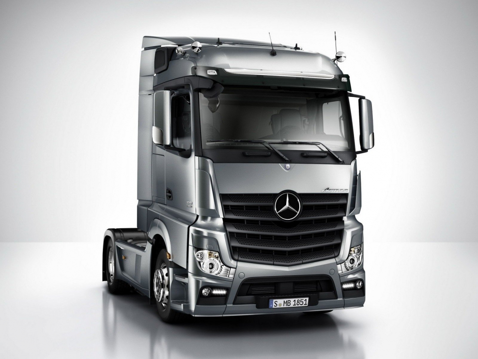 Mercedes-Benz Actros 1851