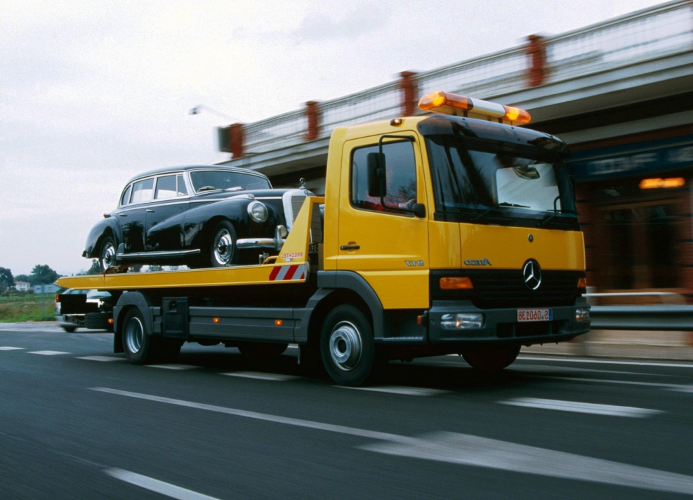 Mercedes Benz Atego 1218 с КМУ