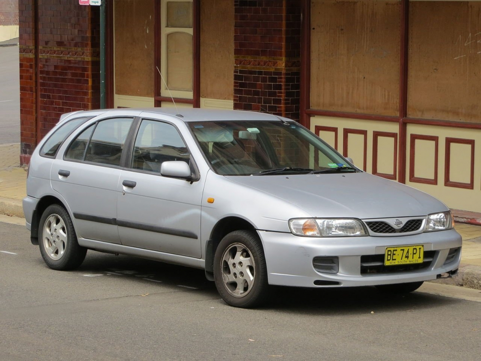 Nissan Almera 1998 1.6