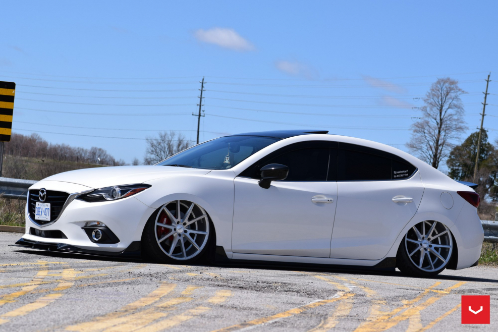Mazda 3 BM stance