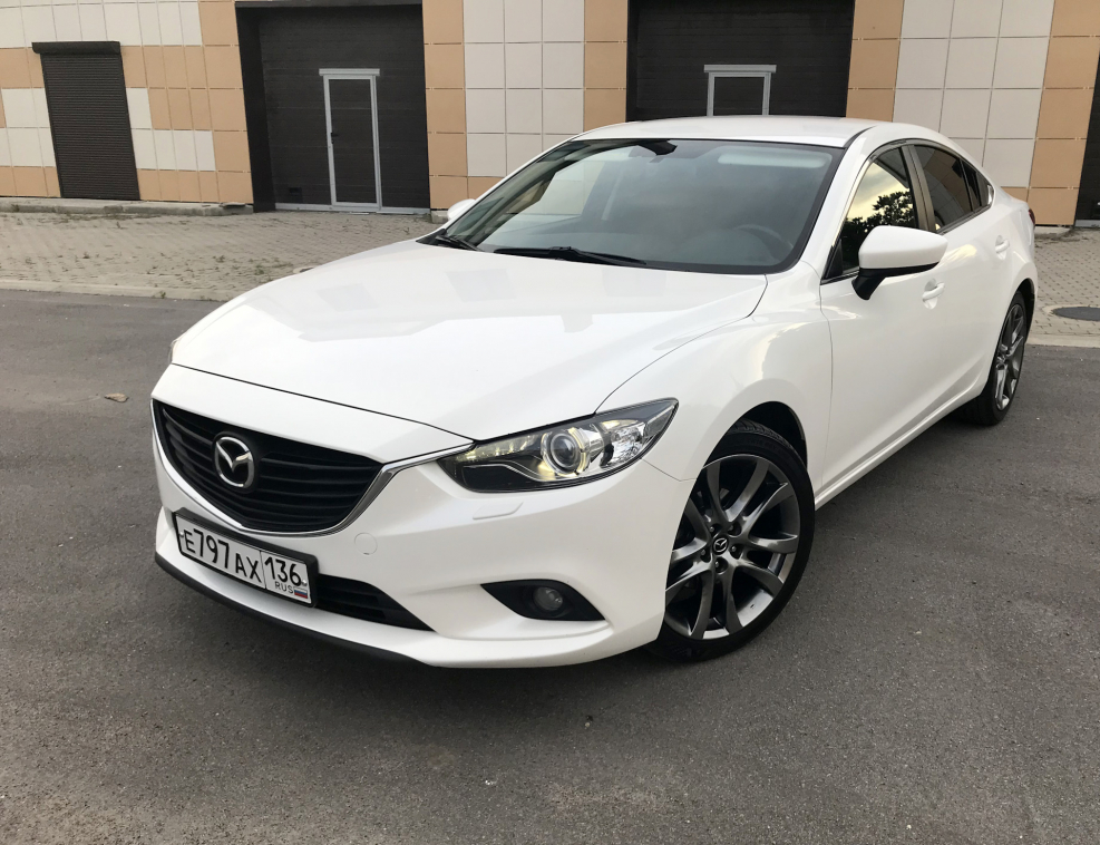 Mazda 6 белая r 19