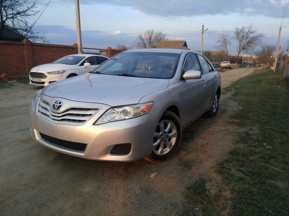 Toyota Camry se 2010 черная