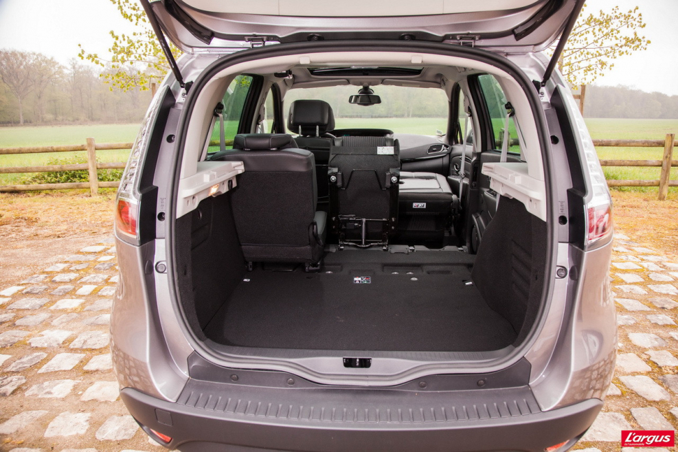 Renault Grand Scenic 4 багажник