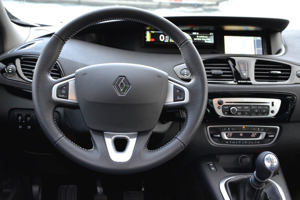 Renault Grand Scenic 3 интерьер