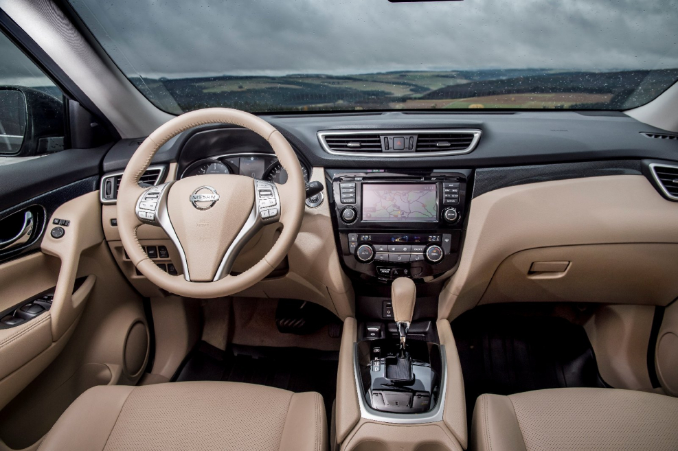 Nissan x-Trail t32 салон