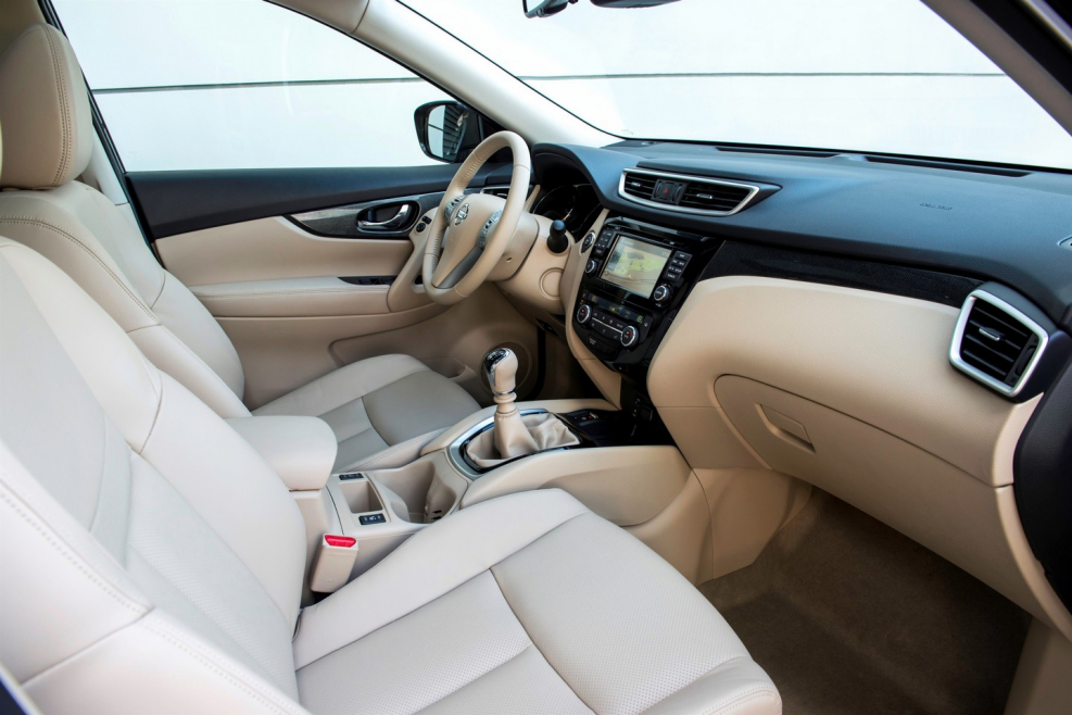 Nissan x-Trail 2015 салон