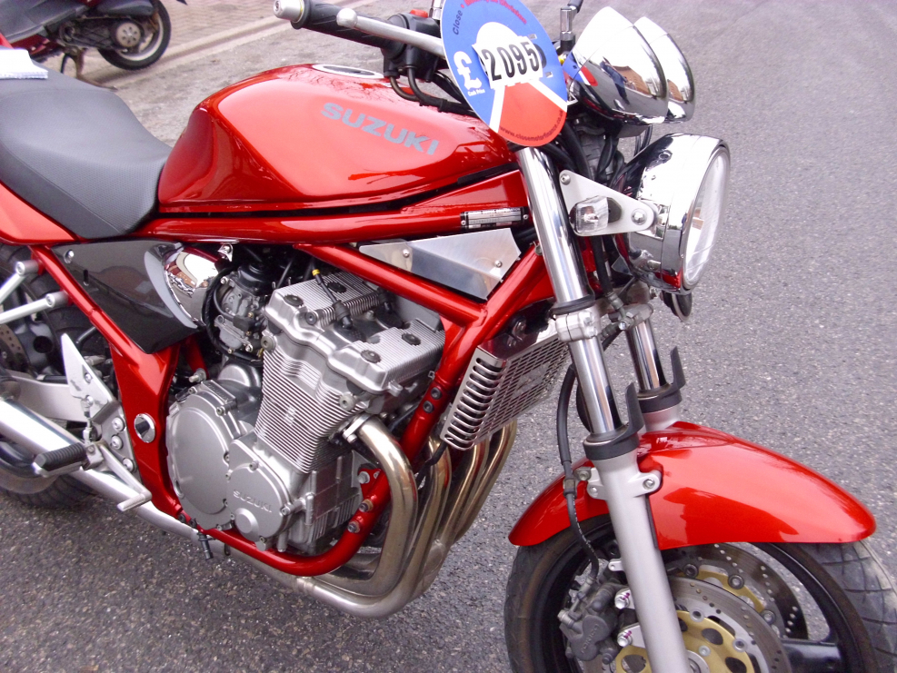 Сузуки GSF 600