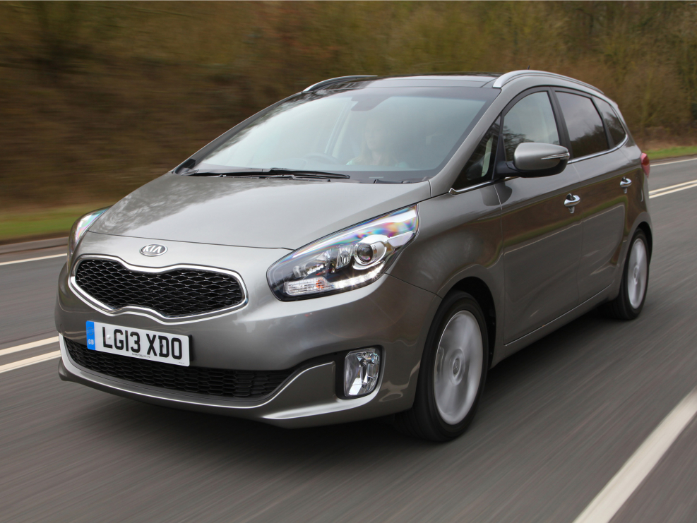 Kia Carens 16