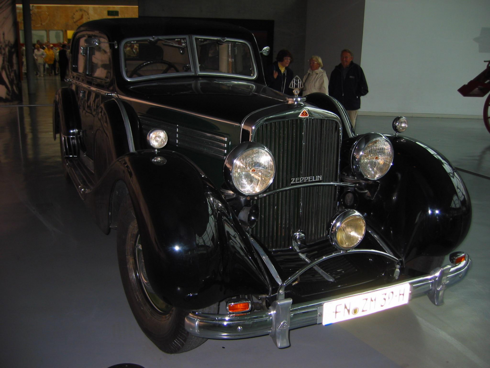 Maybach Zeppelin ds8 Cabrio 1932