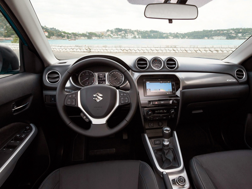 Suzuki Vitara 2019 салон