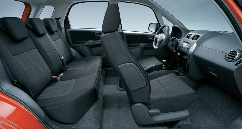 Suzuki sx4 салон