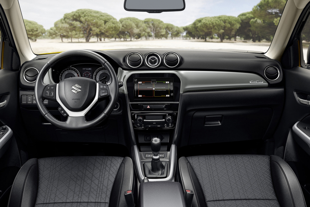 Suzuki Grand Vitara 2014 интерьер