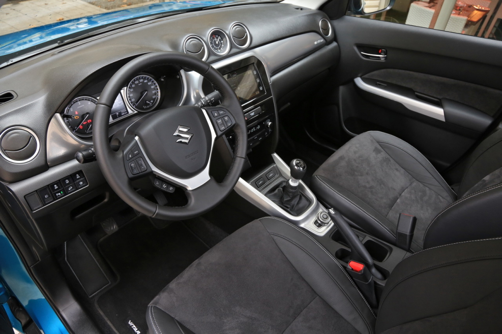 Suzuki Vitara 2020 салон