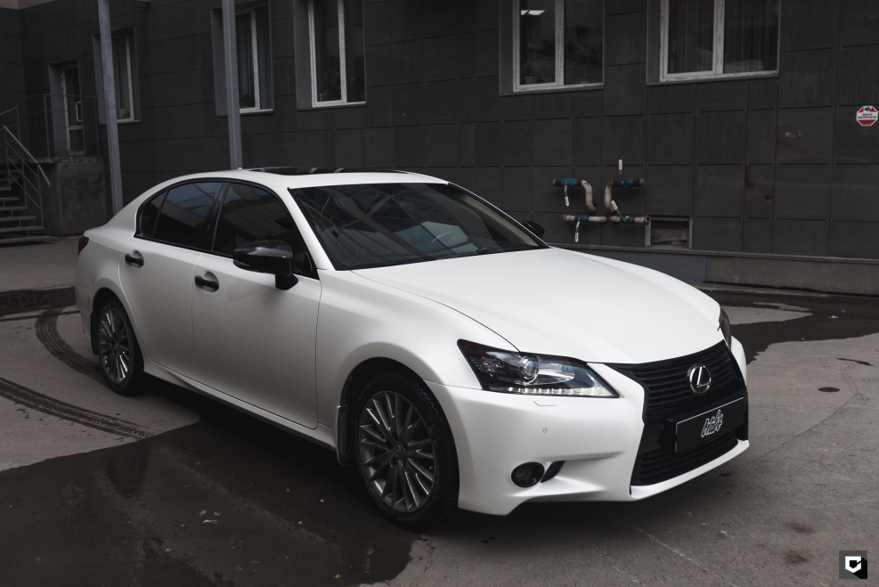Lexus GS белый перламутр