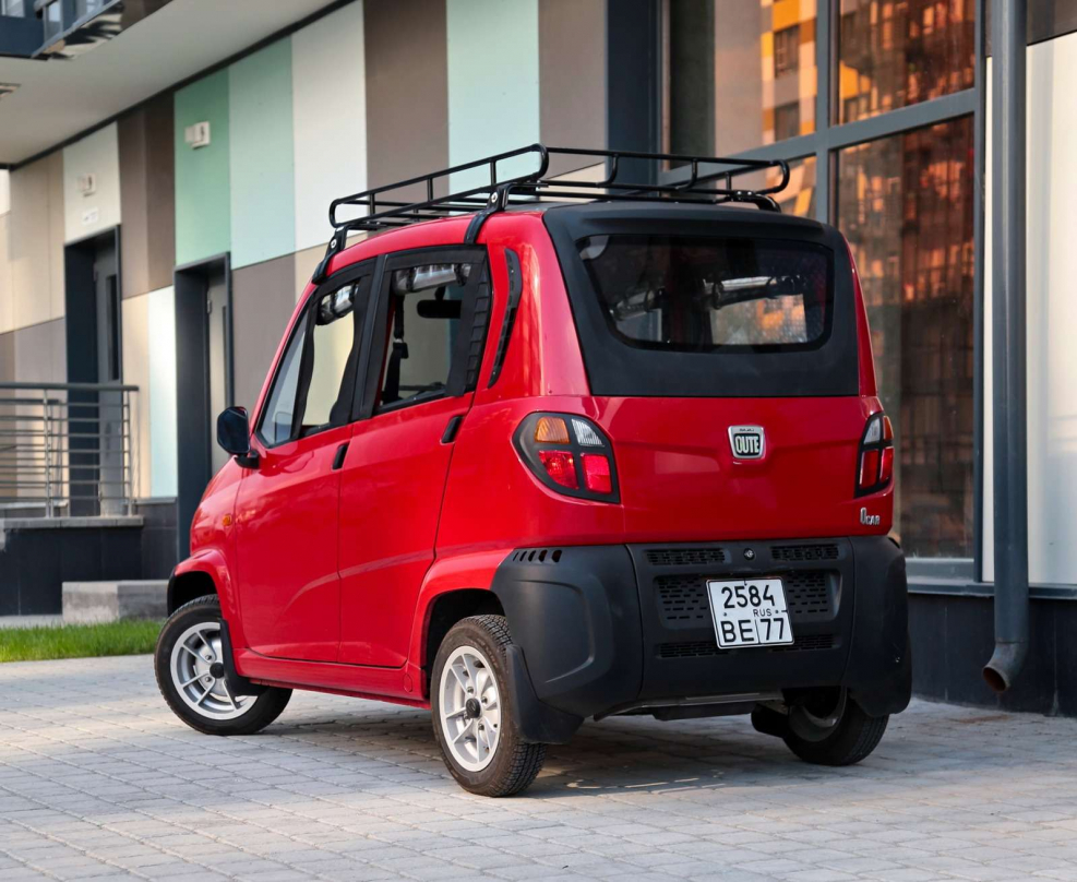 Индийская машина Bajaj