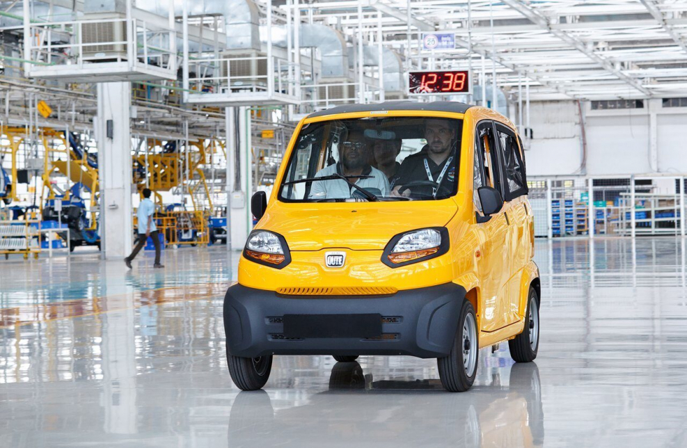 Bajaj re60