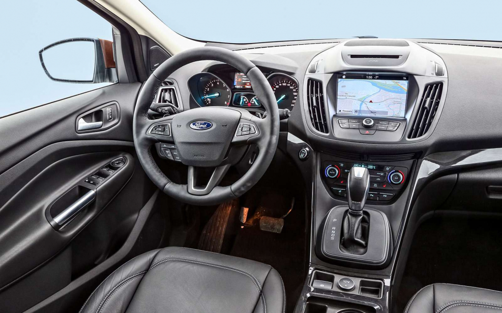 Ford Kuga 2015 салон