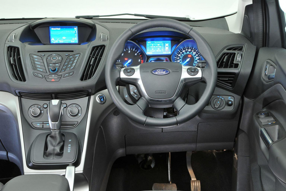 Ford Kuga 2013 интерьер