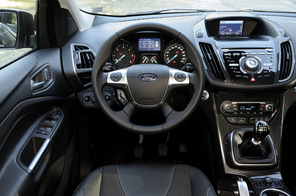 Ford Kuga 2013 салон