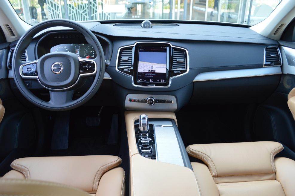 Volvo xc90 t8 салон