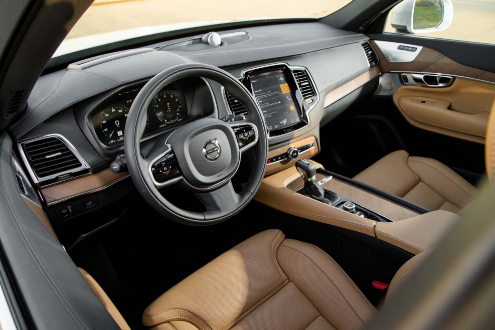 Volvo xc90 Interior